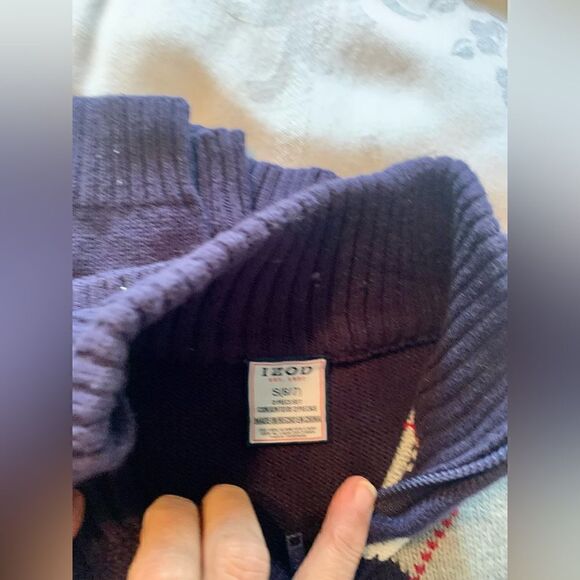 Izod Sweater  - Picture 2 of 4